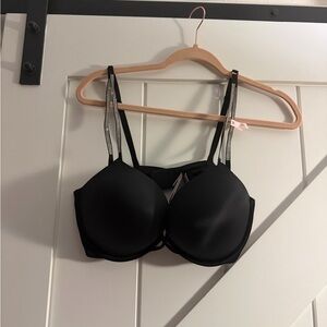 Victoria’s Secret bombshell bra